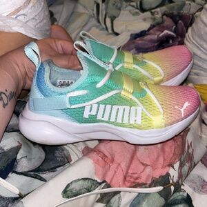 Girls puma